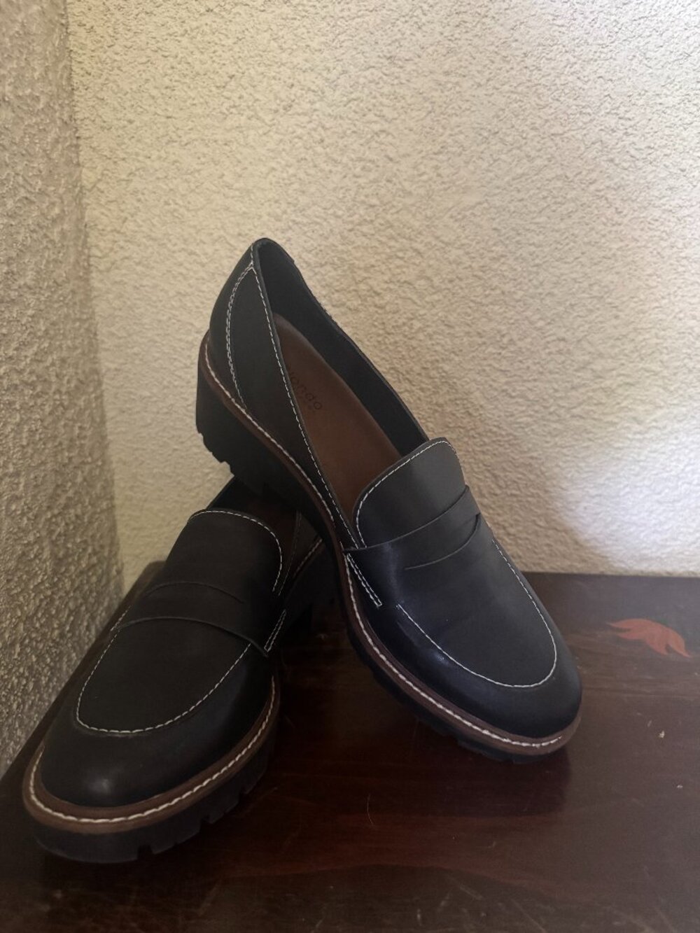 Blondo Black Leather Waterproof Penny Loafers Lug Sole, Size 11
